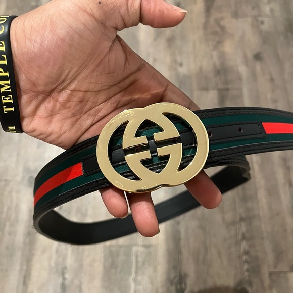 Gucci Green and Red Belt with Gold Emblem - Picture 1 of 3